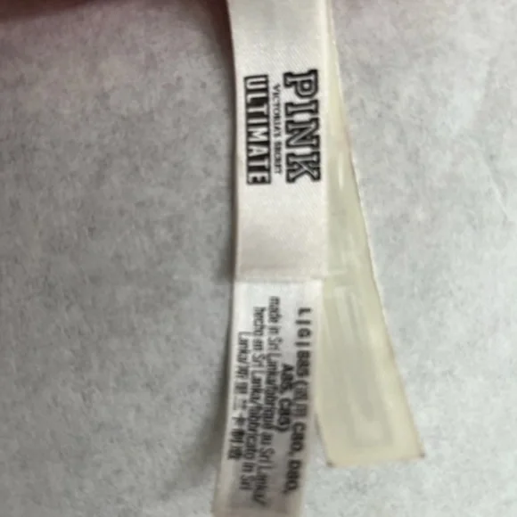 Victoria's Secret Bra - Picture 9 of 9